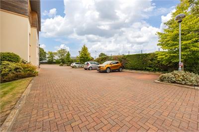 50/25 Baberton Avenue, Edinburgh, EH14 5DU - image 10