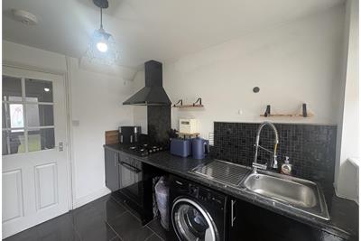 61 Keir Hardie Crescent, Kilwinning, KA13 7JR - image 5