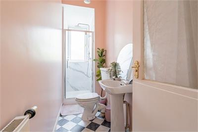 8/5 Horne Terrace, Edinburgh, EH11 1JL - image 13