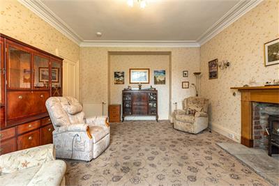 4 Douglas Square, Newcastleton, TD9 0QU - image 6
