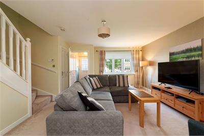 33 Mckelvie Crescent, Barrhead, Glasgow, G78 1LY - image 2