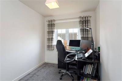 33 Mckelvie Crescent, Barrhead, Glasgow, G78 1LY - image 20