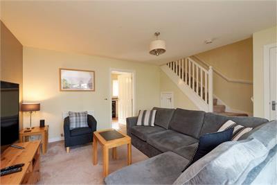 33 Mckelvie Crescent, Barrhead, Glasgow, G78 1LY - image 5