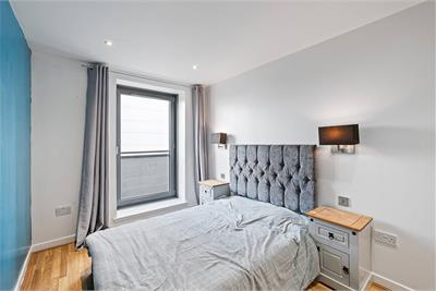Flat 12, 5 Western Harbour View, EH6 6PF - image 13