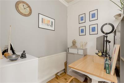 8 Restalrig Gardens, Edinburgh, EH7 6HZ - image 11
