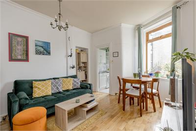 8 Restalrig Gardens, Edinburgh, EH7 6HZ - image 3