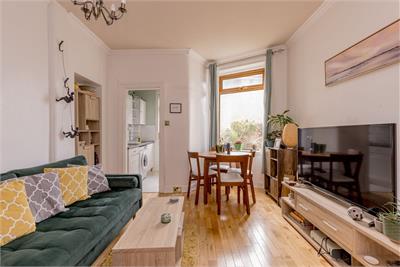8 Restalrig Gardens, Edinburgh, EH7 6HZ - image 4