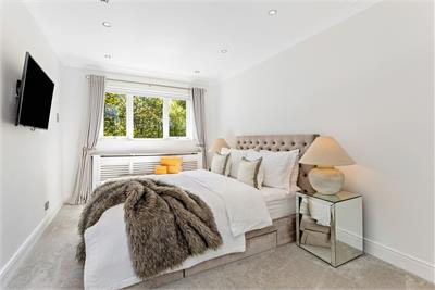 20 (flat 6), Cramond Road North, Cramond, Edinburgh, EH4 6JE - image 10