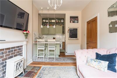 18/11 Waverley Park, Edinburgh, EH8 8ET - image 3
