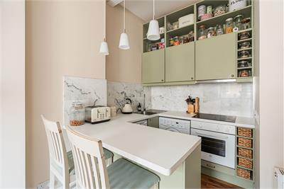 18/11 Waverley Park, Edinburgh, EH8 8ET - image 4