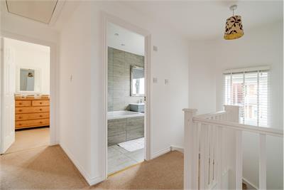 33 Hallydown Crescent, Eyemouth, TD14 5TB - image 9