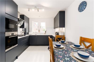 34/5 Rattray Grove, Edinburgh, EH10 5TL - image 8