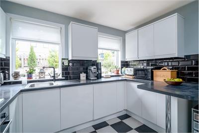 36 Ladhope Crescent, Galashiels, TD1 2BN - image 8