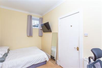 94/3 Causewayside, Edinburgh, EH9 1PU - image 12