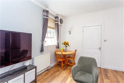 94/3 Causewayside, Edinburgh, EH9 1PU - image 4