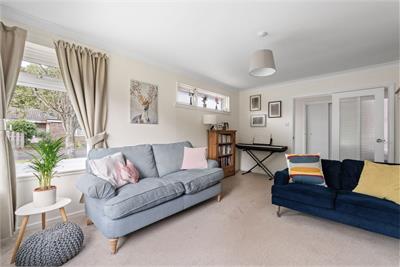 19 Kingsmuir Drive, Peebles, EH45 9AA - image 3