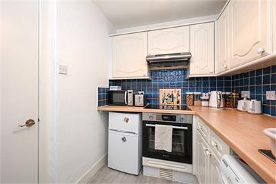 2, (1F1)Glen Street, EDINBURGH, EH3 9JF - image 6