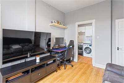 10/14 Wheatfield Place, Edinburgh, EH11 2PE - image 5