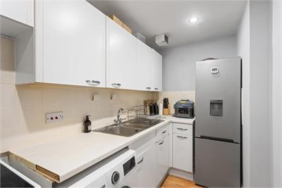 10/14 Wheatfield Place, Edinburgh, EH11 2PE - image 7