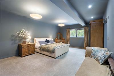 10 Baberton Loan, Juniper Green, Edinburgh, EH14 5DF - image 17