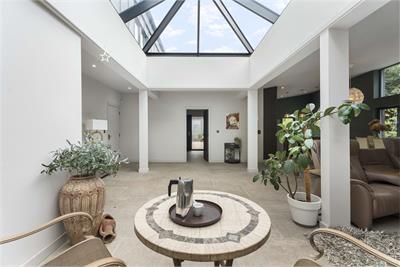 10 Baberton Loan, Juniper Green, Edinburgh, EH14 5DF - image 4