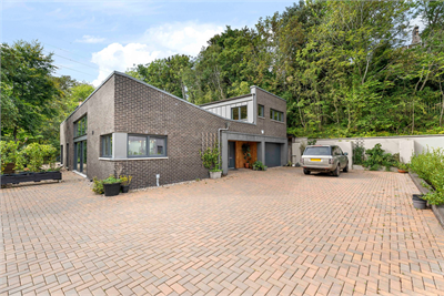10 Baberton Loan, Juniper Green, Edinburgh, EH14 5DF - image 1