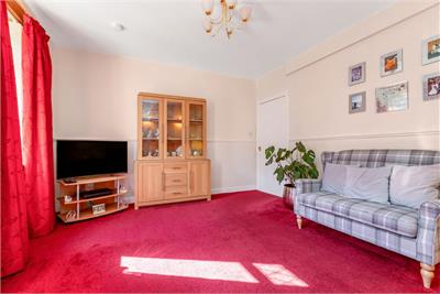 9 (flat 4), Portobello Road, Piershill, Edinburgh, EH8 7BB - image 3