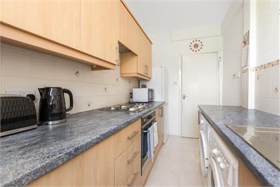 9 (flat 4), Portobello Road, Piershill, Edinburgh, EH8 7BB - image 5