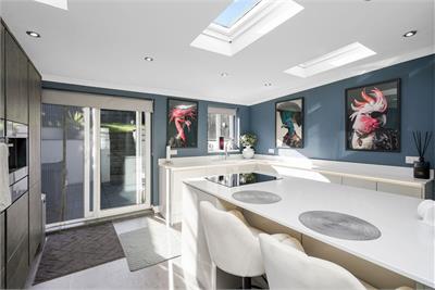 27 Ross Gardens, Newington, Edinburgh, EH9 3BR - image 8