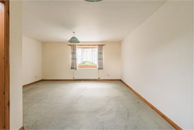 1 Almond Grove, East Calder, EH53 0HG - image 17