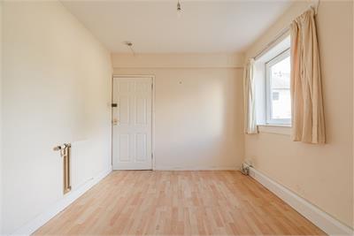 3 Ochiltree Gardens, Edinburgh, EH16 5ST - image 5