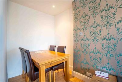 Flat 2R, 13 Charles Street, Largs, KA30 8HJ - image 6