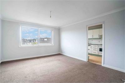 28A (Top Floor), Frazer Street, Largs, KA30 9HP - image 2