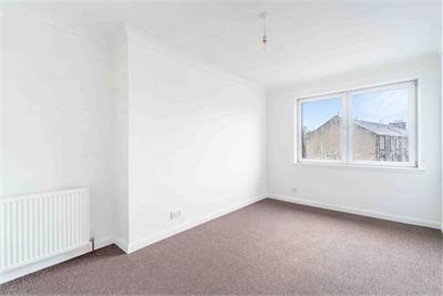 28A (Top Floor), Frazer Street, Largs, KA30 9HP - image 7