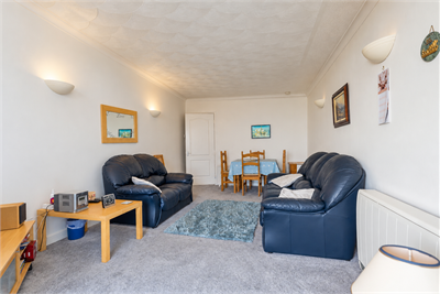 50 Underbank, Largs, KA30 8SS - image 4