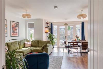 5 Grubb Gardens, South Queensferry, EH30 9DB - image 2