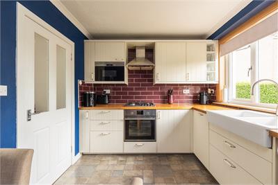 6 Hawthornden Avenue, Bonnyrigg, EH19 2JP - image 3