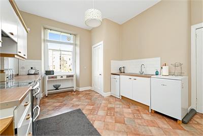 5/5 Macdowall Road, Newington, Edinburgh, EH9 3EE - image 6
