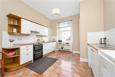 5/5 Macdowall Road, Newington, Edinburgh, EH9 3EE - image 9