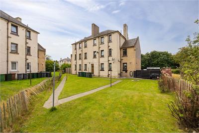 18/2 Loganlea Avenue, Edinburgh, EH7 6NY - image 18