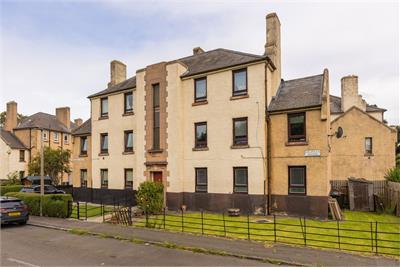 18/2 Loganlea Avenue, Edinburgh, EH7 6NY - image 20