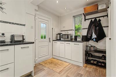 1 Langcraigs Terrace, Paisley, PA2 8JR - image 6