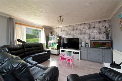 110 Park Gate, Erskine, PA8 7HQ - image 3