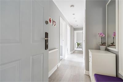 7/3 Ransome Gardens, Edinburgh, EH4 7ET - image 14