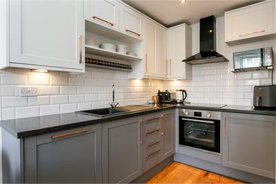 1f3, 24 Brougham Place, Edinburgh, EH3 9JU - image 6