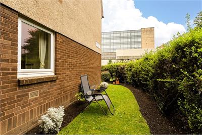 6/2 Glenogle Road, Edinburgh EH3 5HW - image 12