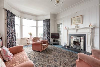 122/2 Charterhall Road, Edinburgh, EH9 3HW - image 2