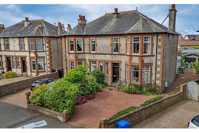 4 The Crescent, Monkton Road, Prestwick, KA9 1BQ - image 1