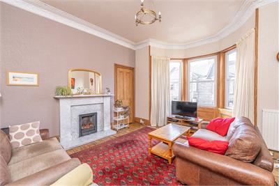 5 Ryehill Gardens, Edinburgh, EH6 8ER - image 3