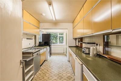 9 Fox Covert Grove, Edinburgh, EH12 6UJ - image 5